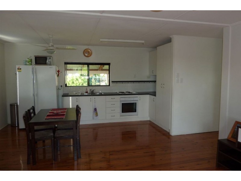 65 Smelter Street, Aldershot QLD 4650