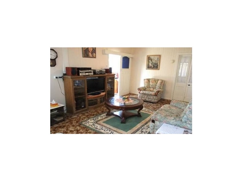 36 Rocky Street, Maryborough QLD 4650