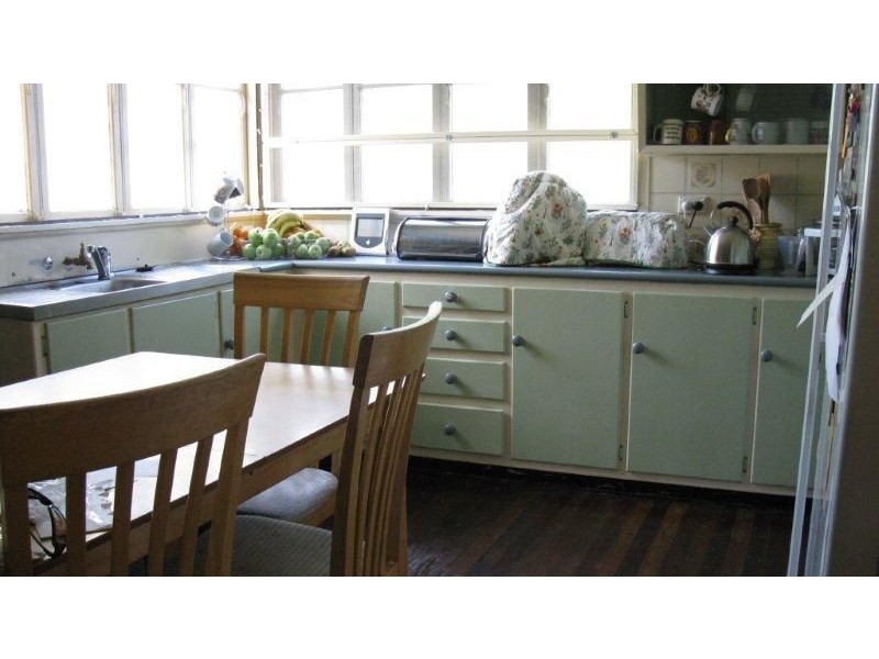 10 Mayne Street, Tiaro QLD 4650