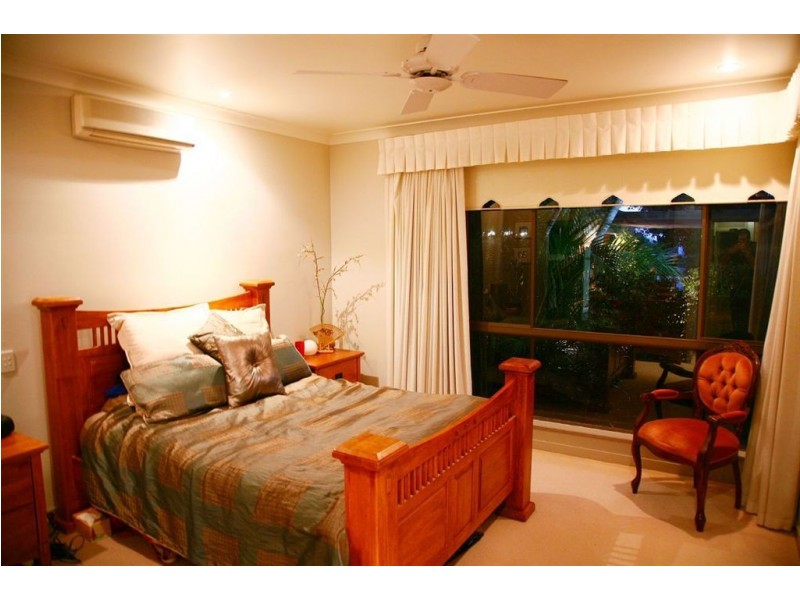 12 High St, Tinana QLD 4650