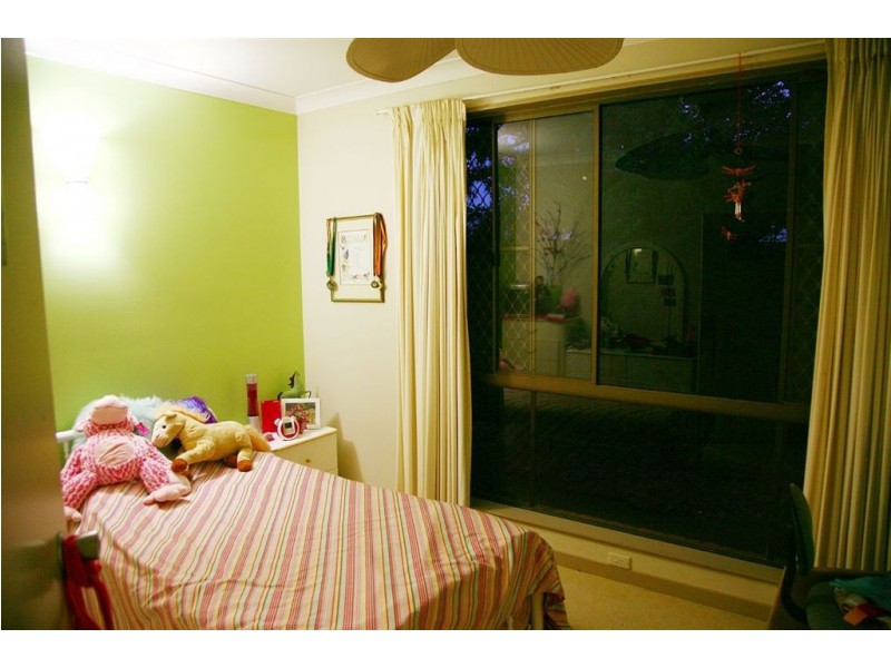 12 High St, Tinana QLD 4650