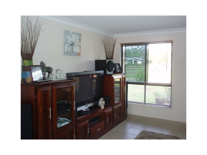 55 Woocoo Drive, Oakhurst QLD 4650
