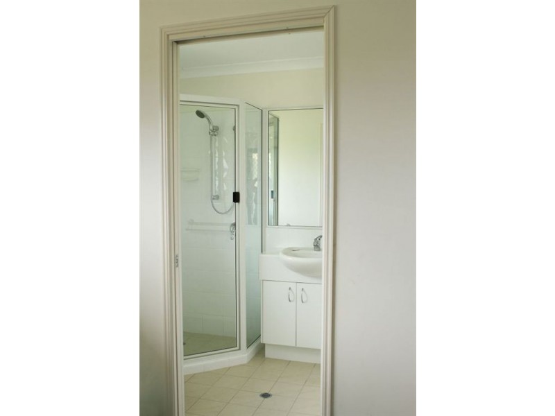 40 East Street, Howard QLD 4659