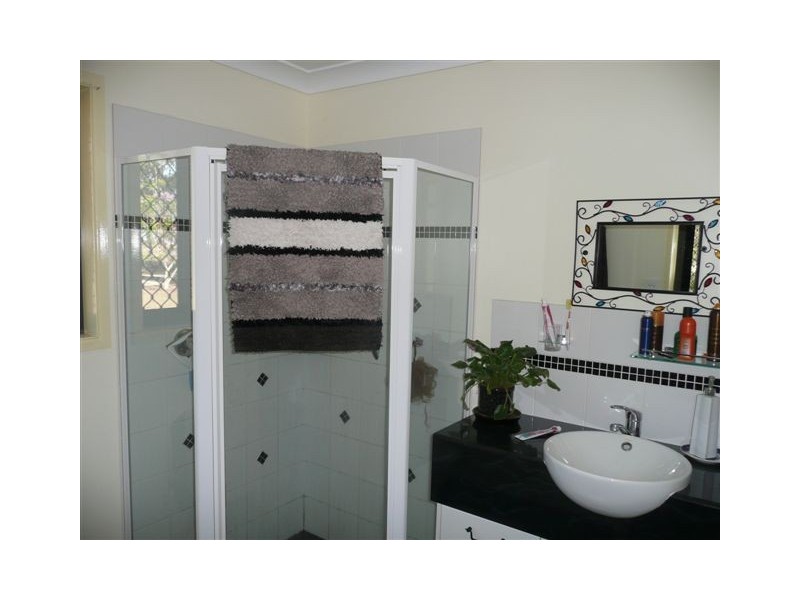 20 Three Mile Road East, Tinana South QLD 4650