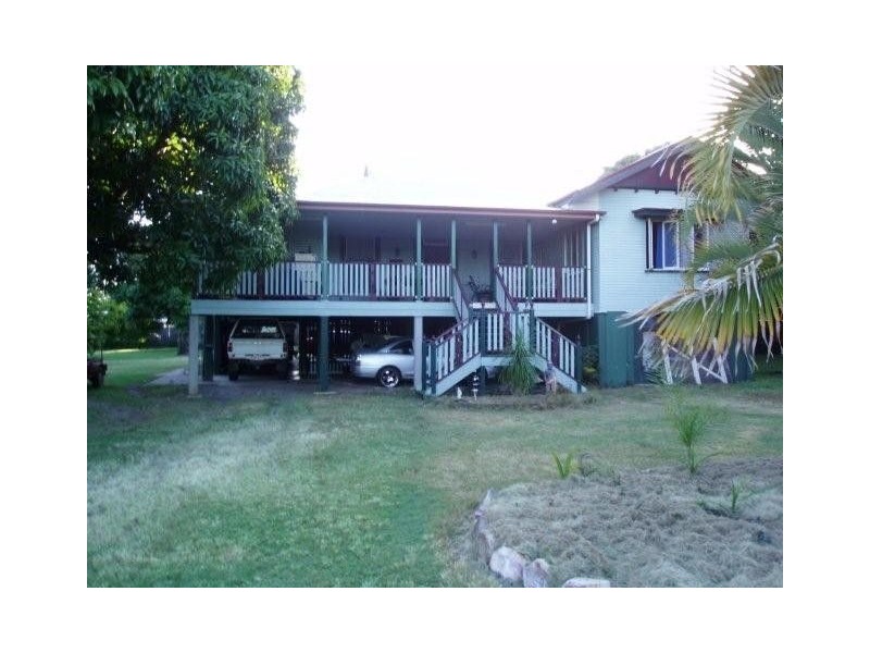 4 Glasgow Street, Maryborough QLD 4650