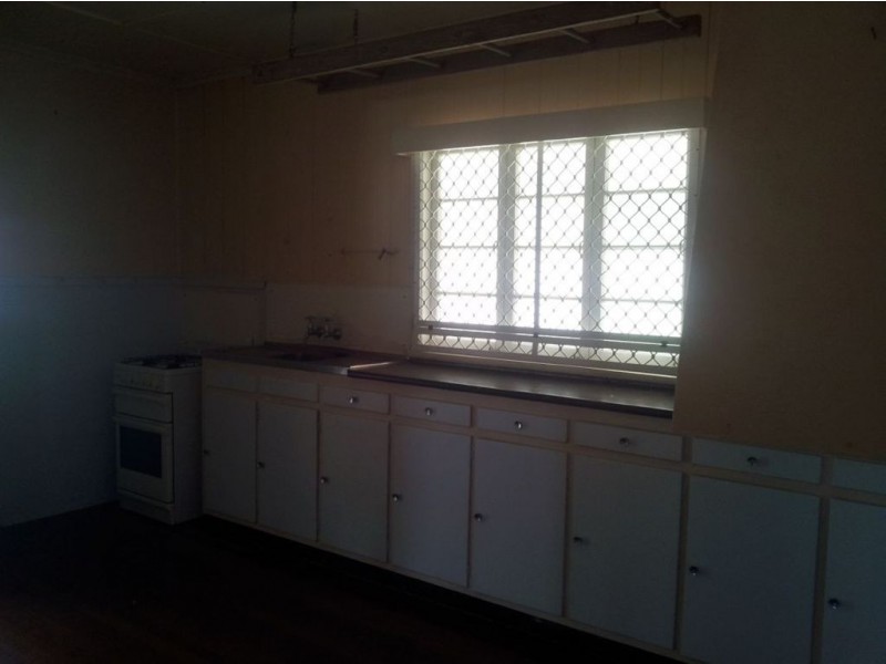 231 Cheapside Street, Maryborough QLD 4650