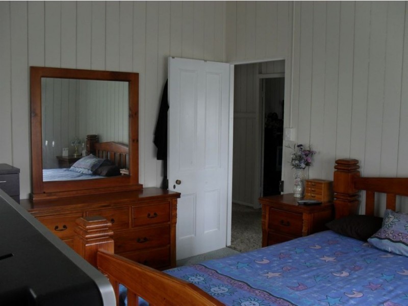 6 Saltwater Creek Road, Maryborough QLD 4650