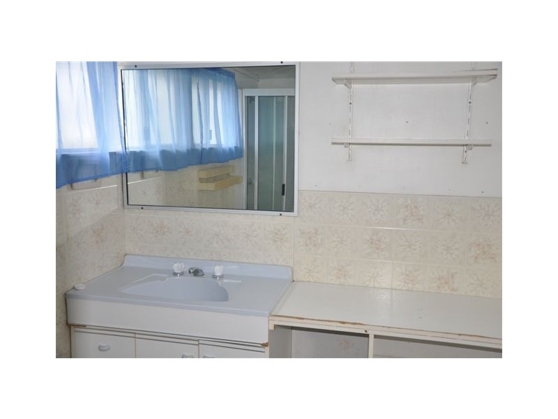 6 Holme Street, Granville QLD 4650