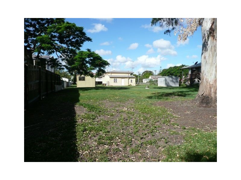 11 Puller Street, Granville QLD 4650