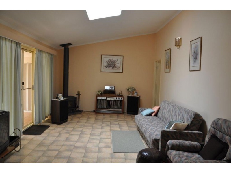 15 Yuruga Place, Tinana QLD 4650