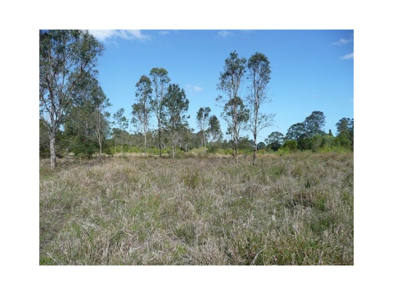 318 Eatonvale Road, Tinana QLD 4650