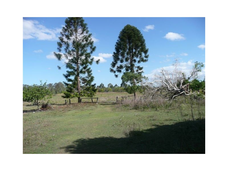 318 Eatonvale Road, Tinana QLD 4650