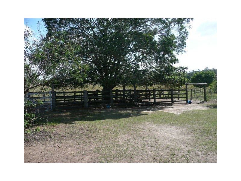 318 Eatonvale Road, Tinana QLD 4650