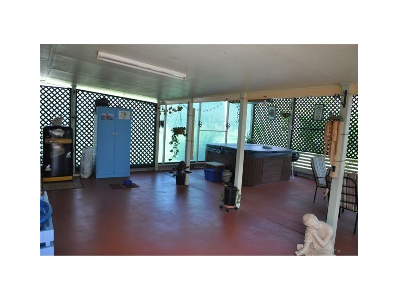 35 Loretto Drive, Oakhurst QLD 4650