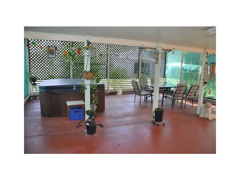 35 Loretto Drive, Oakhurst QLD 4650