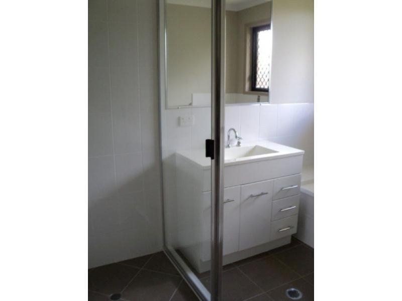 2/12 Cheyne Circuit, Tinana QLD 4650