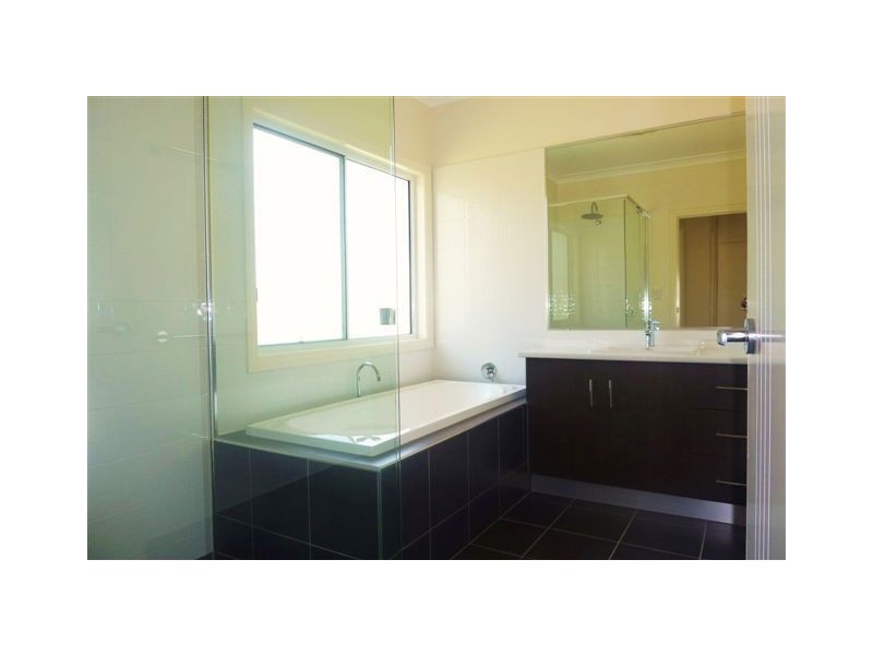 255 Iindah Road East, Tinana QLD 4650