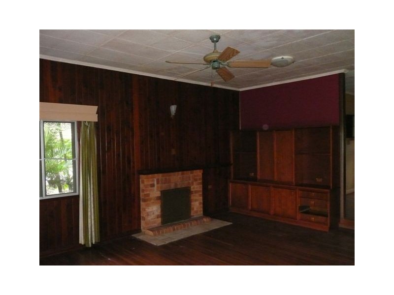 25 Errol Street, Maryborough QLD 4650