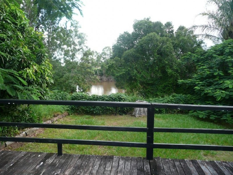 25 Puller Street, Granville QLD 4650