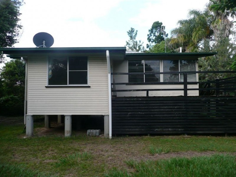 25 Puller Street, Granville QLD 4650