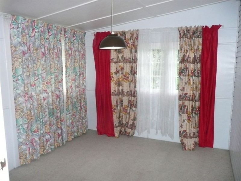 25 Puller Street, Granville QLD 4650