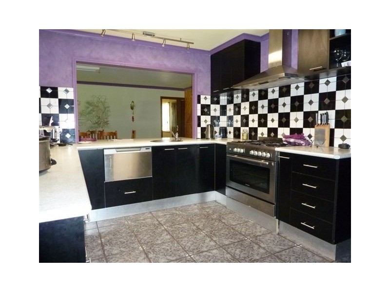 112 Iindah Road East, Tinana QLD 4650