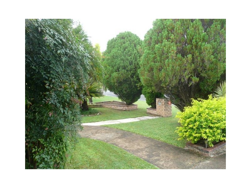 16 Caringa Street, Maryborough QLD 4650