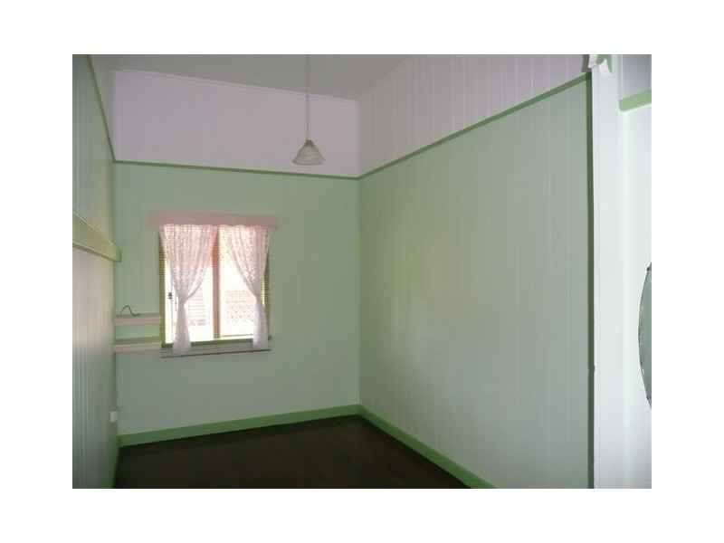 5 Fairlie Ave, Maryborough QLD 4650