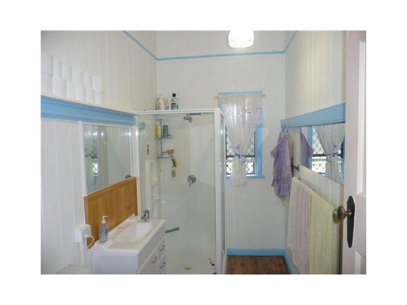 5 Fairlie Ave, Maryborough QLD 4650