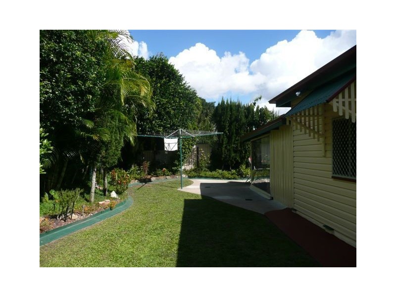 5 Fairlie Ave, Maryborough QLD 4650