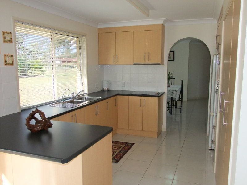 7 Wills Court, Oakhurst QLD 4650