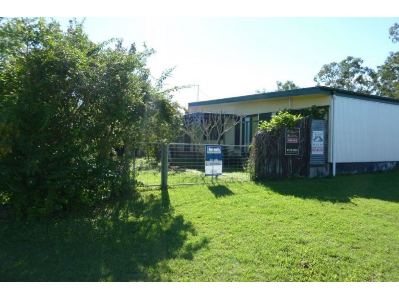 10 Robertson Street, Torbanlea QLD 4662