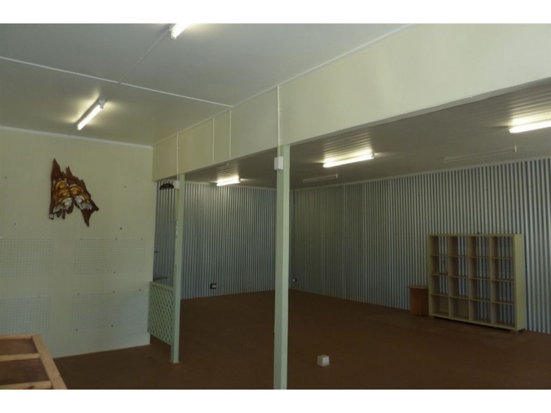 10 Robertson Street, Torbanlea QLD 4662