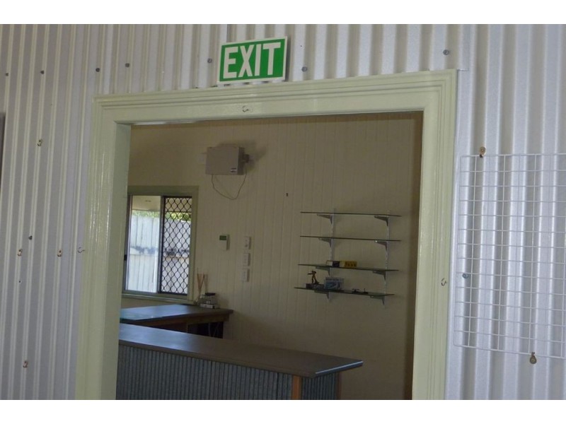 10 Robertson Street, Torbanlea QLD 4662