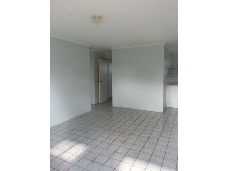 1/27 Tiaro St, Tiaro QLD 4650