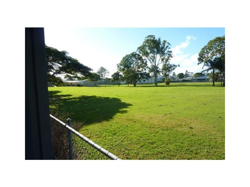 9 Scott Street, Maryborough QLD 4650