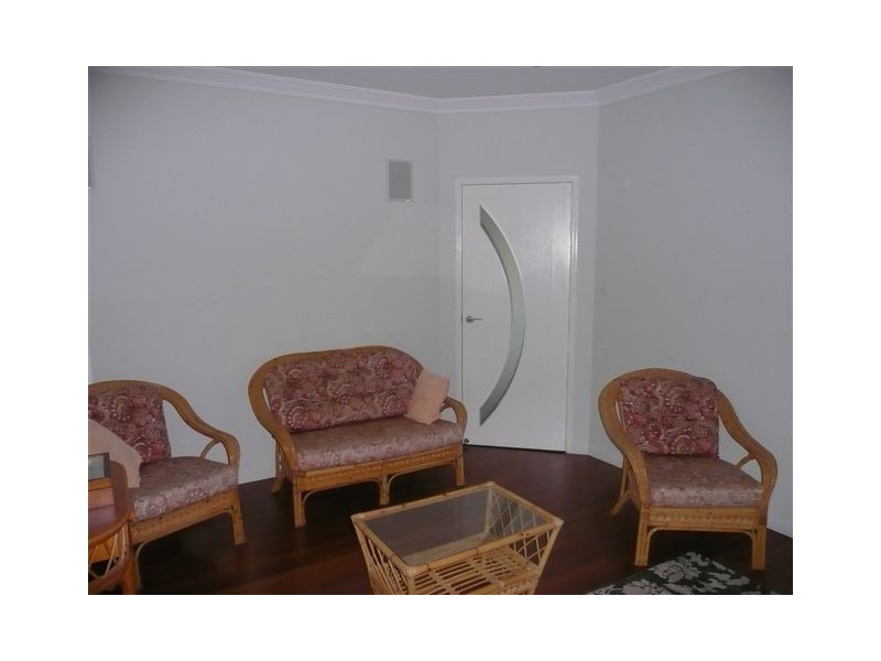 8 Price Street, Tiaro QLD 4650