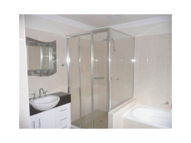 8 Price Street, Tiaro QLD 4650