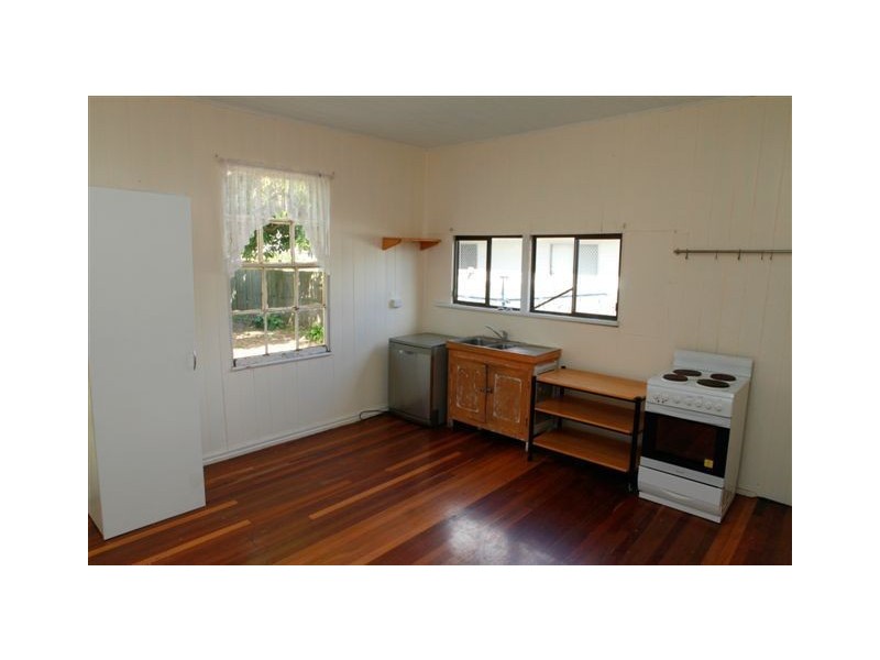 181 Ferry Street, Maryborough QLD 4650