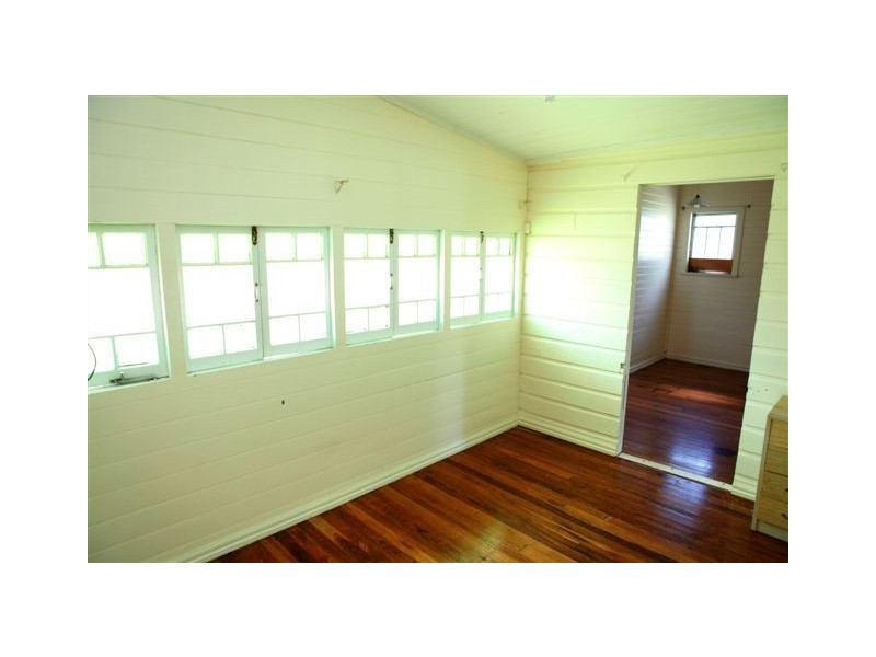 181 Ferry Street, Maryborough QLD 4650