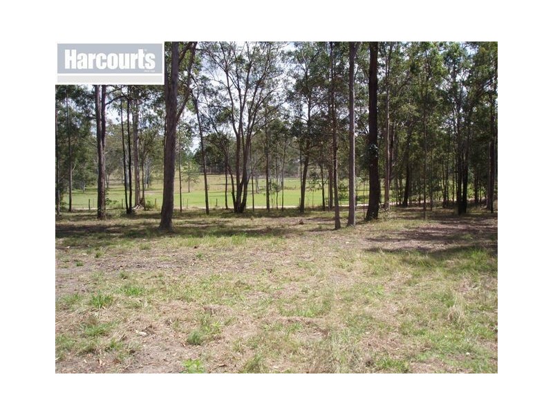 108 Nangarin Road, Oakhurst QLD 4650