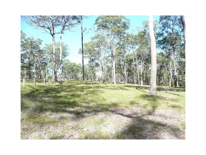 108 Nangarin Road, Oakhurst QLD 4650