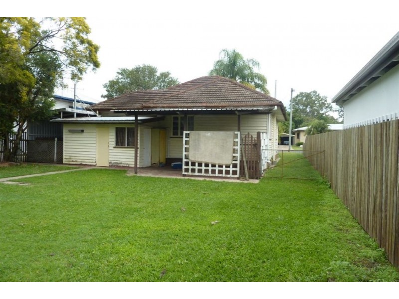 88 Dundas Street, Granville QLD 4650