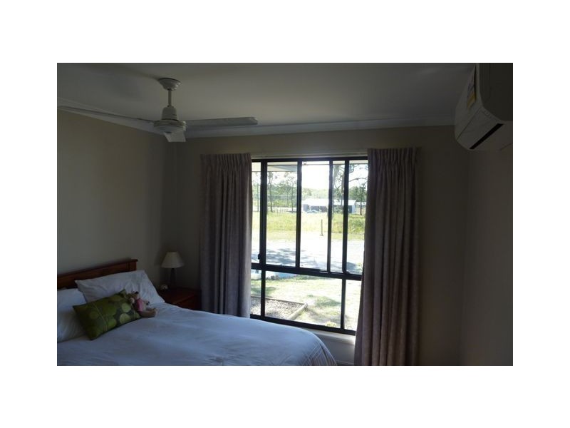 18 Niclintel Place, Oakhurst QLD 4650