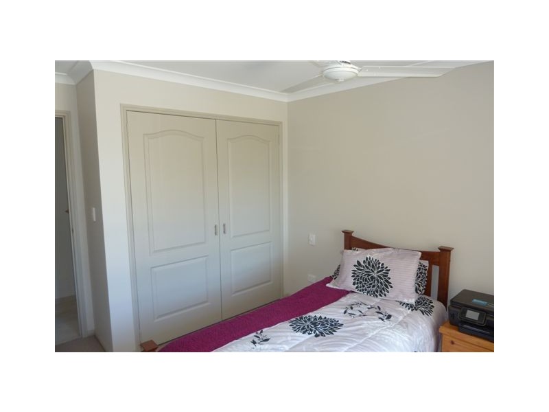 18 Niclintel Place, Oakhurst QLD 4650