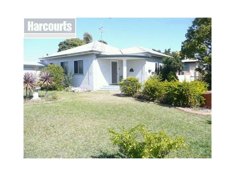 4 Gaynor Street, Maryborough QLD 4650