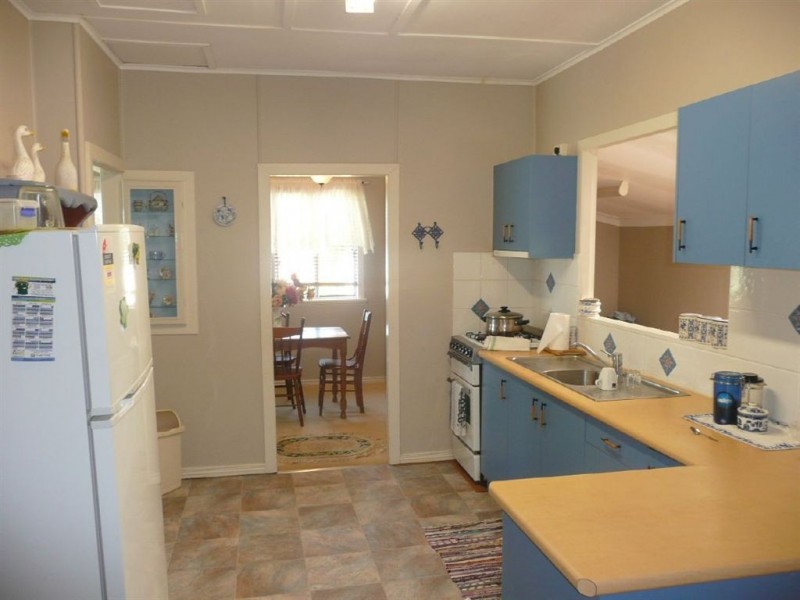 4 Gaynor Street, Maryborough QLD 4650