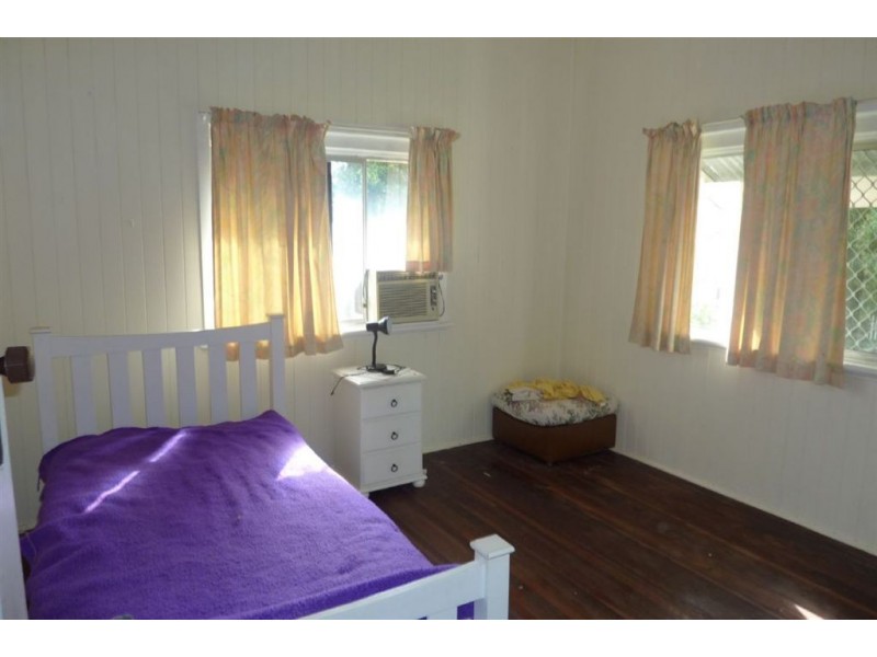 15 Nuneaton Street, Maryborough QLD 4650