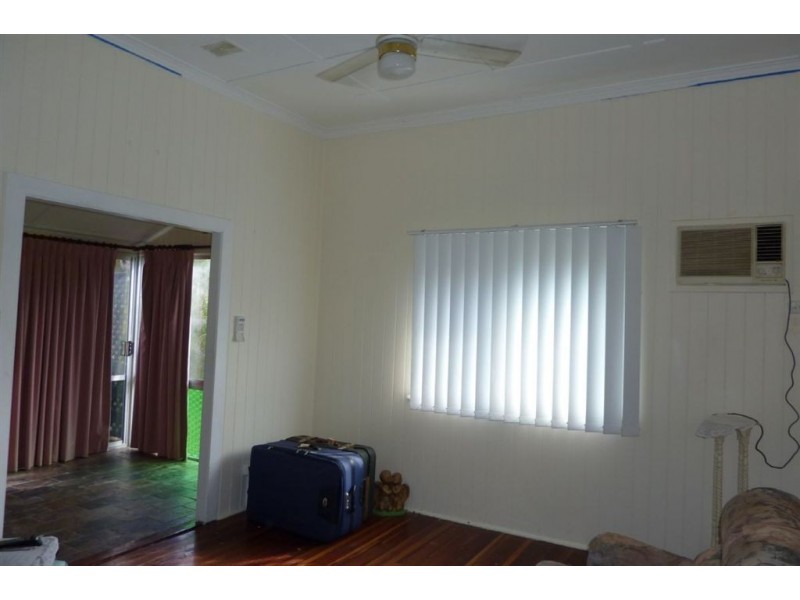 15 Nuneaton Street, Maryborough QLD 4650
