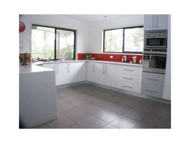 16 Franklin Close, Tinana QLD 4650